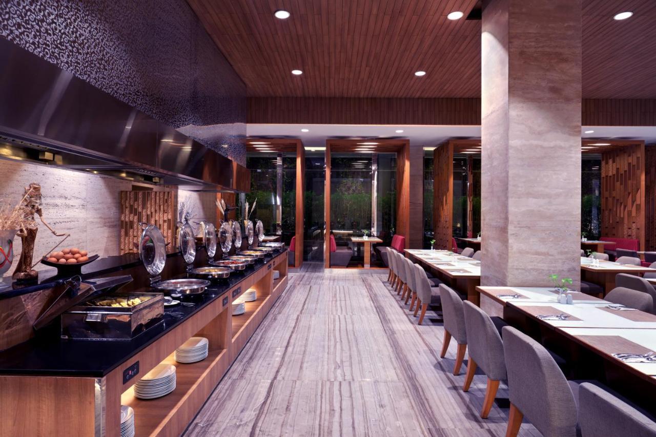 Grand Mercure Jakarta Harmoni Buitenkant foto