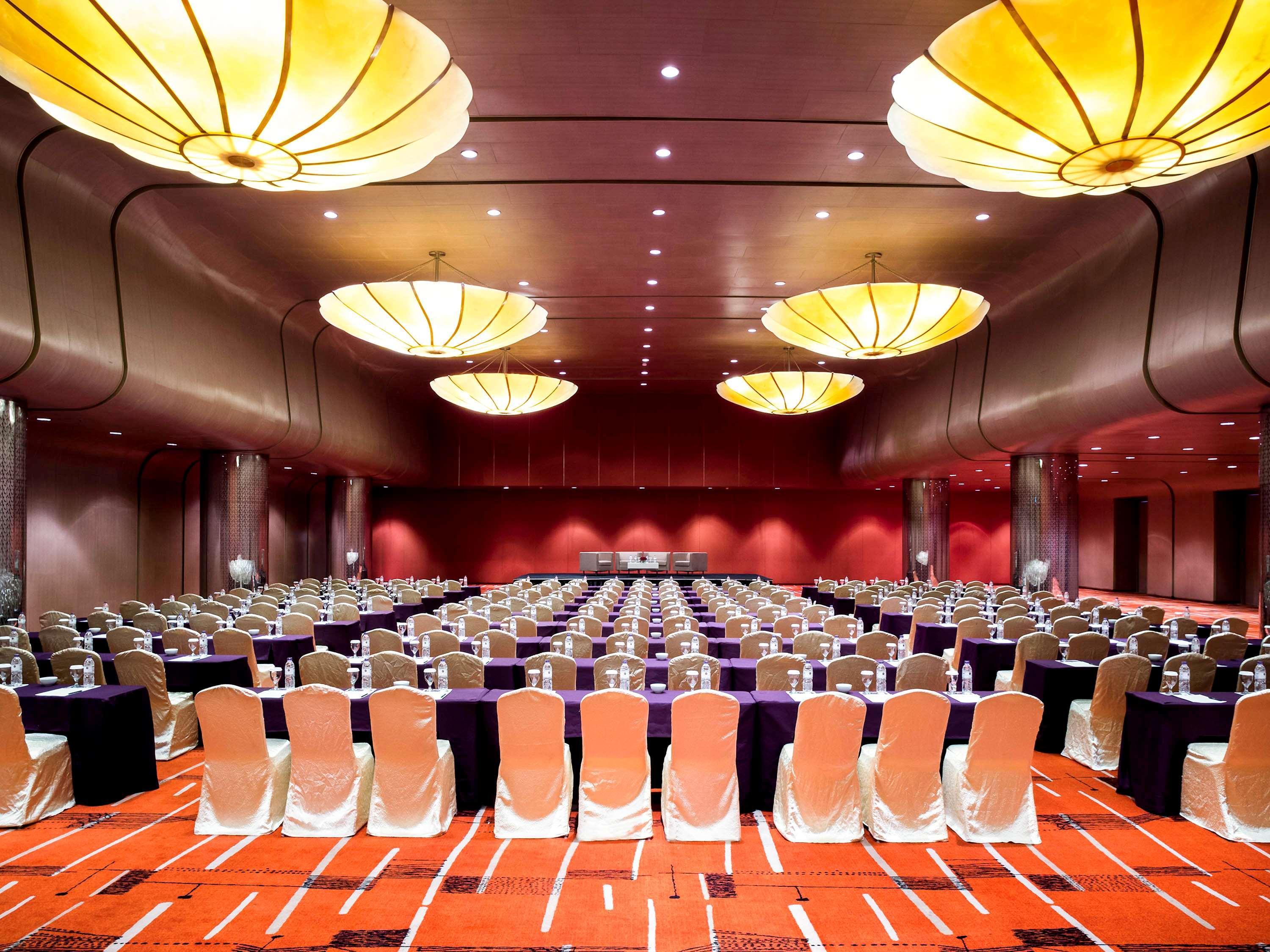 Grand Mercure Jakarta Harmoni Buitenkant foto