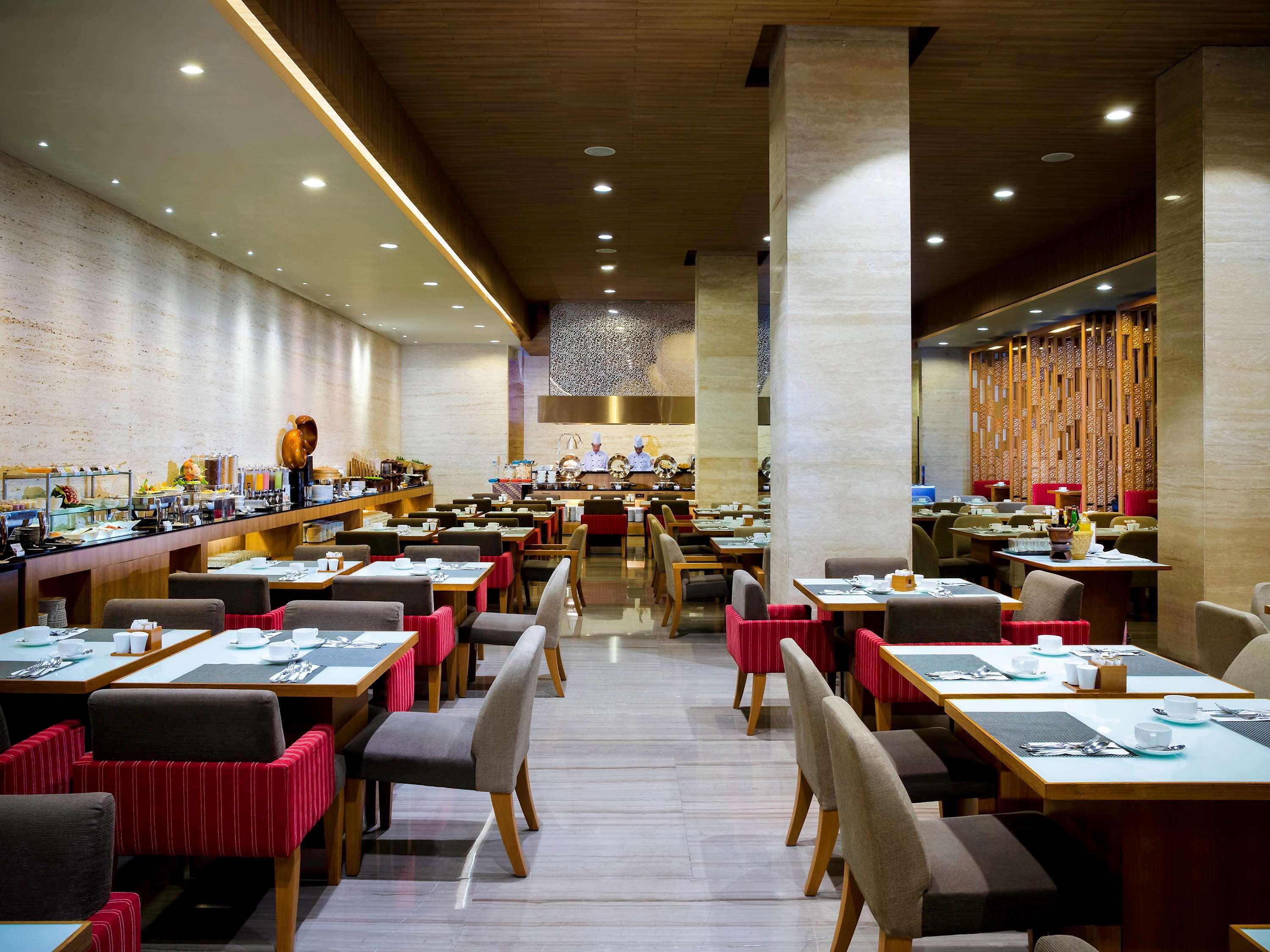 Grand Mercure Jakarta Harmoni Buitenkant foto