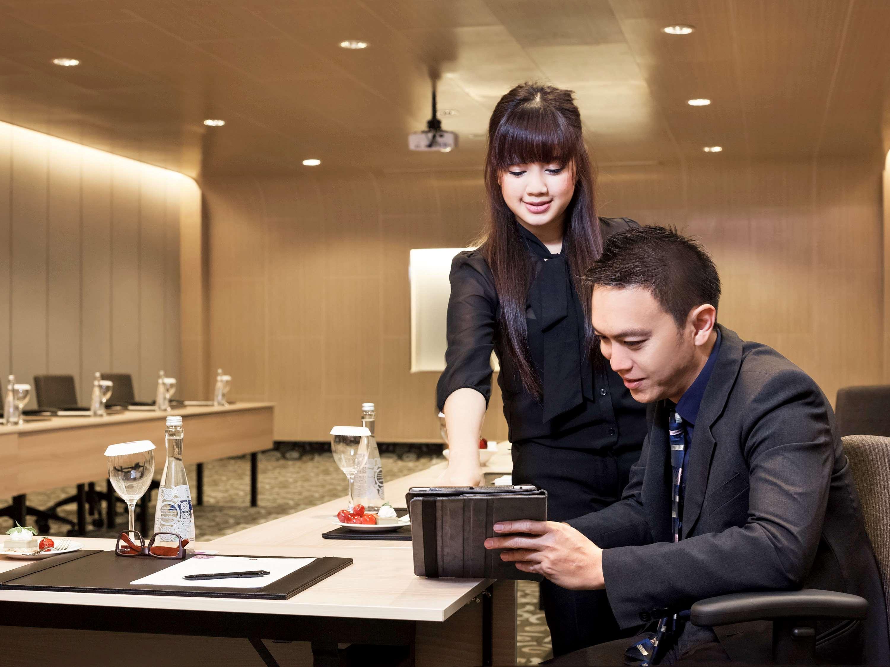 Grand Mercure Jakarta Harmoni Buitenkant foto